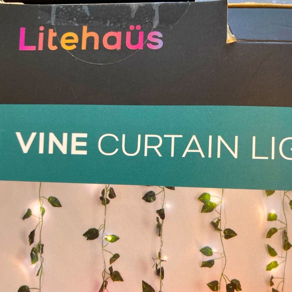 Vine Curtain Lights 66 White, Pink & Purple, 6 Strands of LED Lights. - Picture 7 of 9